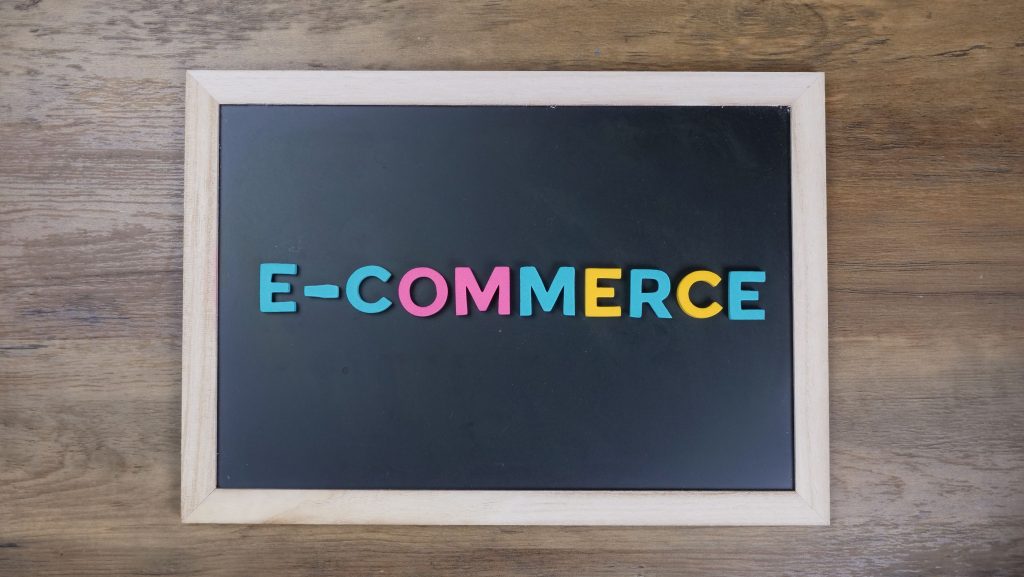 Commenting As a Social Media Strategy
